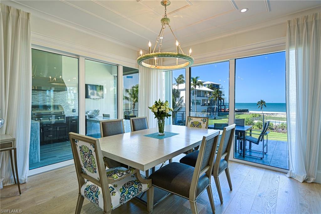 BAREFOOT BEACH - Residential