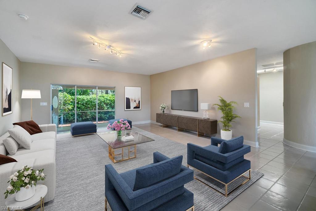 MOON LAKE - Residential