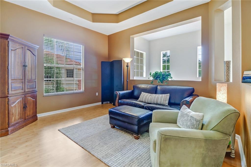 QUINCY SQUARE - Residential