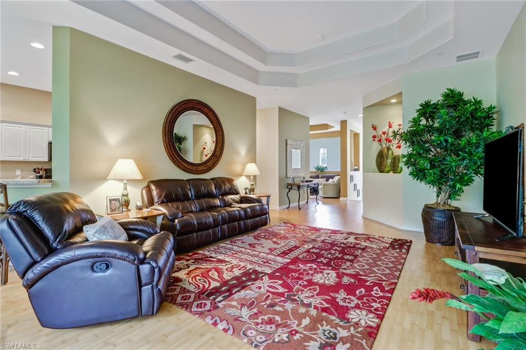 QUINCY SQUARE - Residential