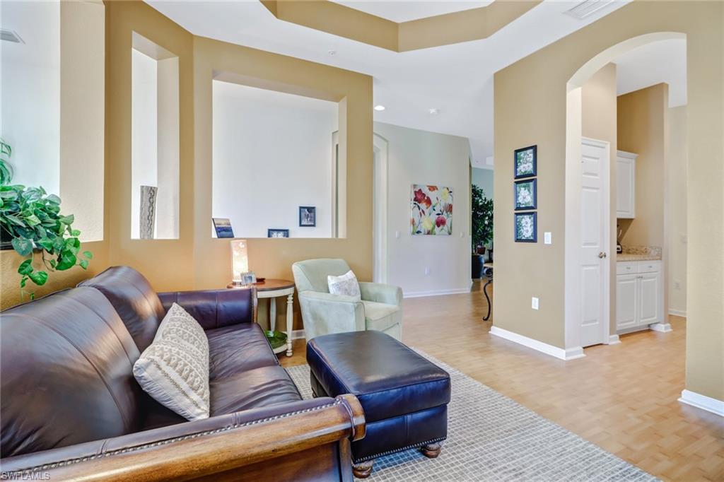 QUINCY SQUARE - Residential