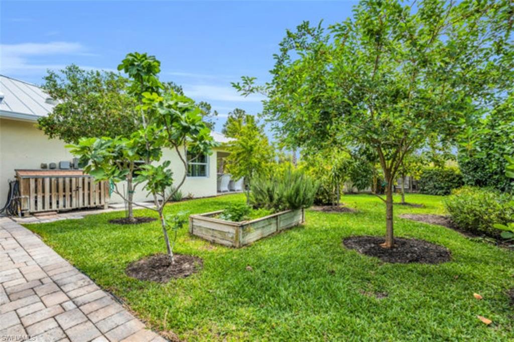 WILLOUGHBY ACRES - Residential