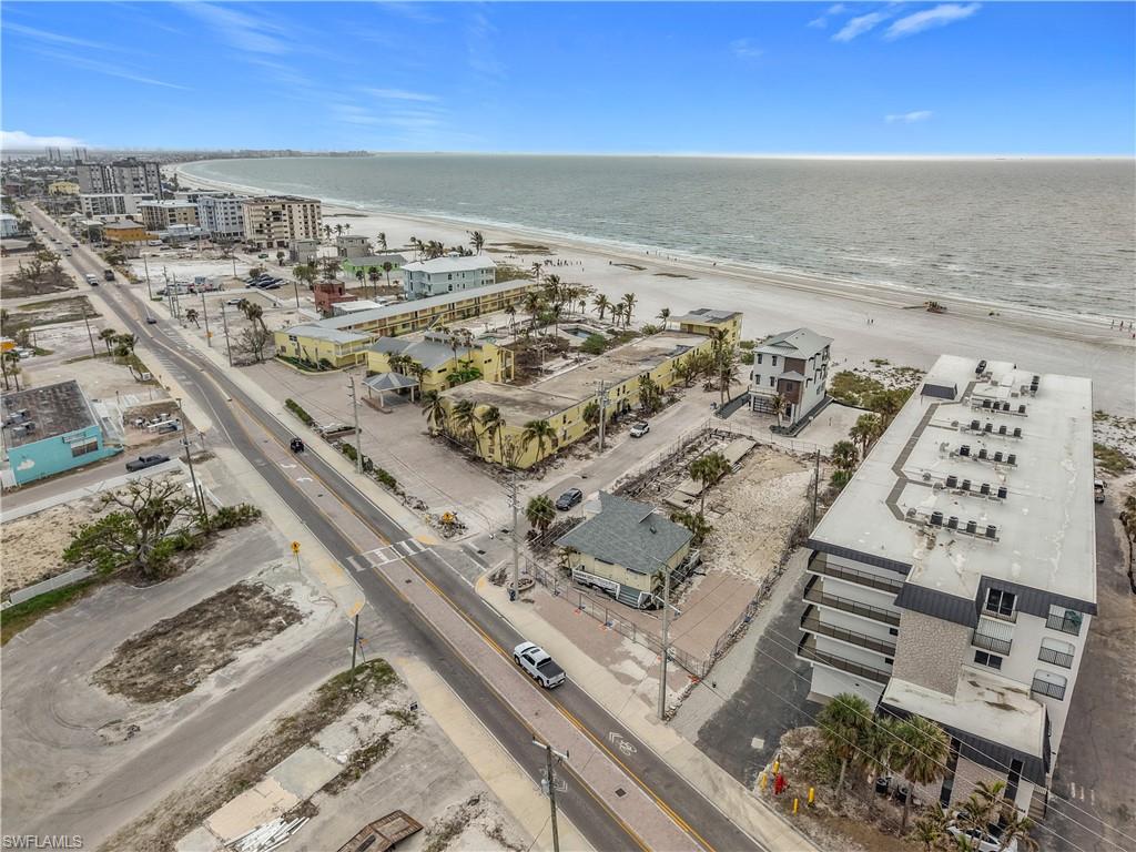 2096 ESTERO BLVD