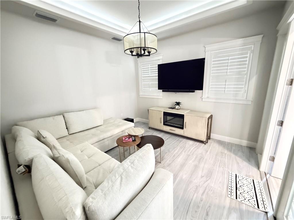 GOLDEN PALMS LUXURY MOTORCOACH RESORT - Land