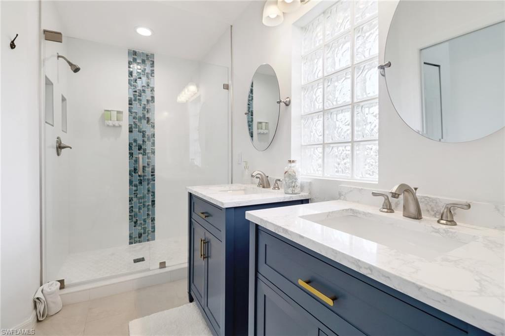 MARCO BEACH - Residential