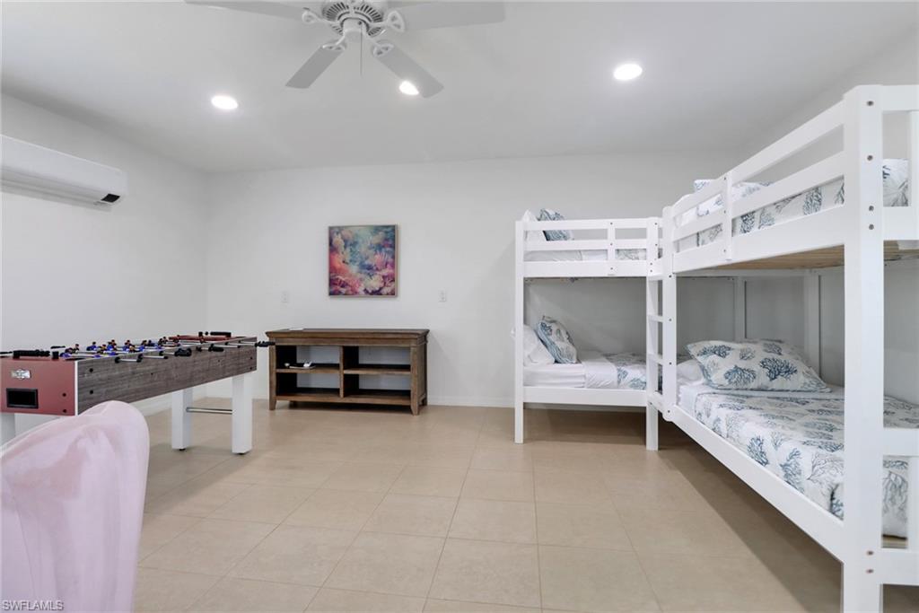 MARCO BEACH - Residential