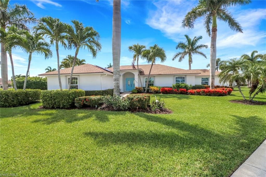 Photo of 205 Sand Hill ST, MARCO ISLAND, FL 34145 (MLS # 226004750)