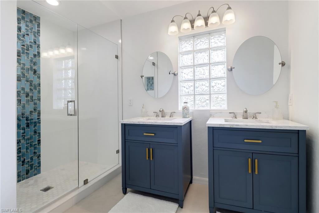 MARCO BEACH - Residential