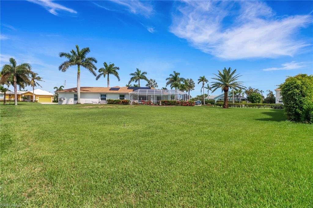 MARCO BEACH - Residential