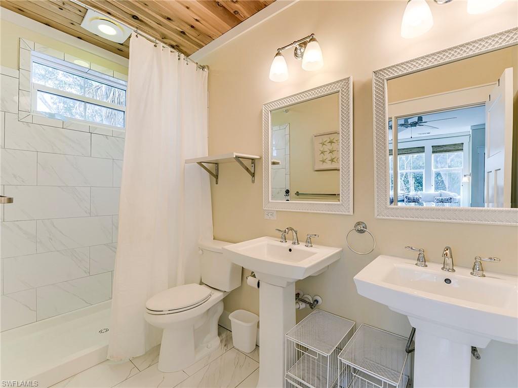 SANIBEL CENTER - Residential