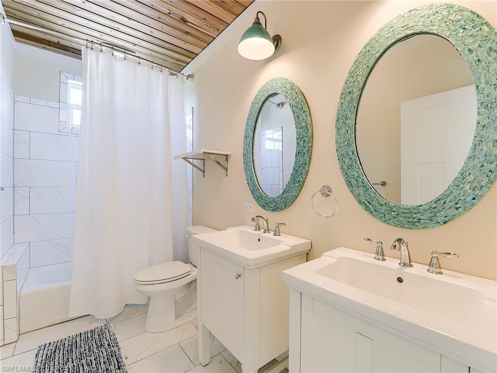 SANIBEL CENTER - Residential