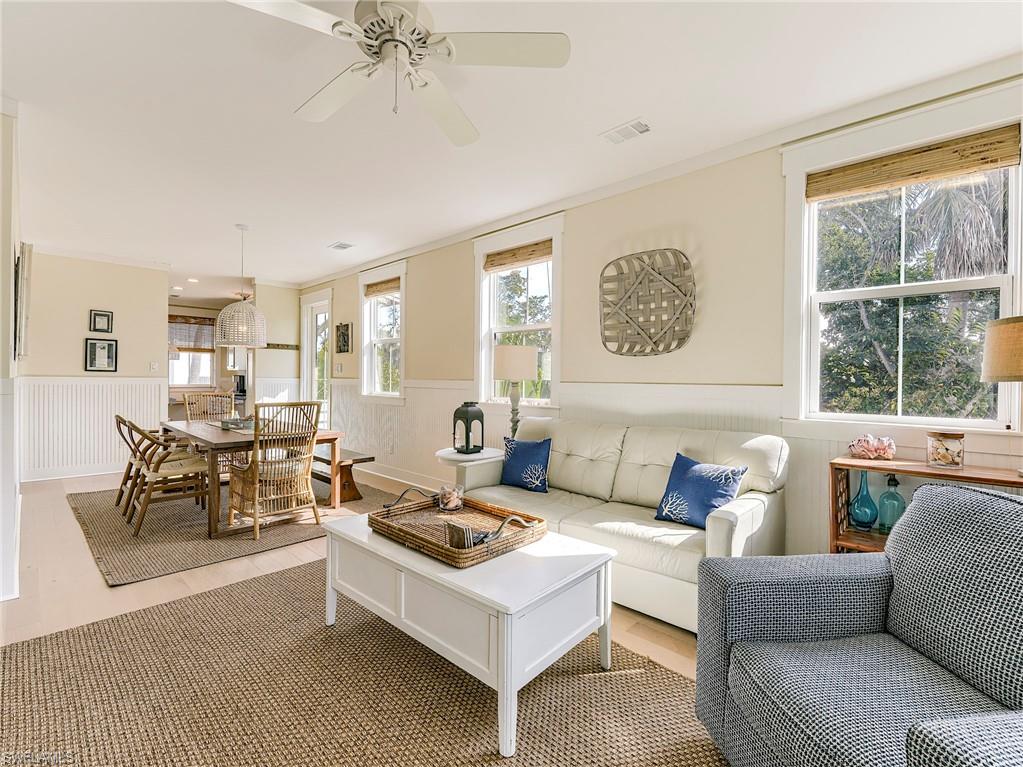 SANIBEL CENTER - Residential