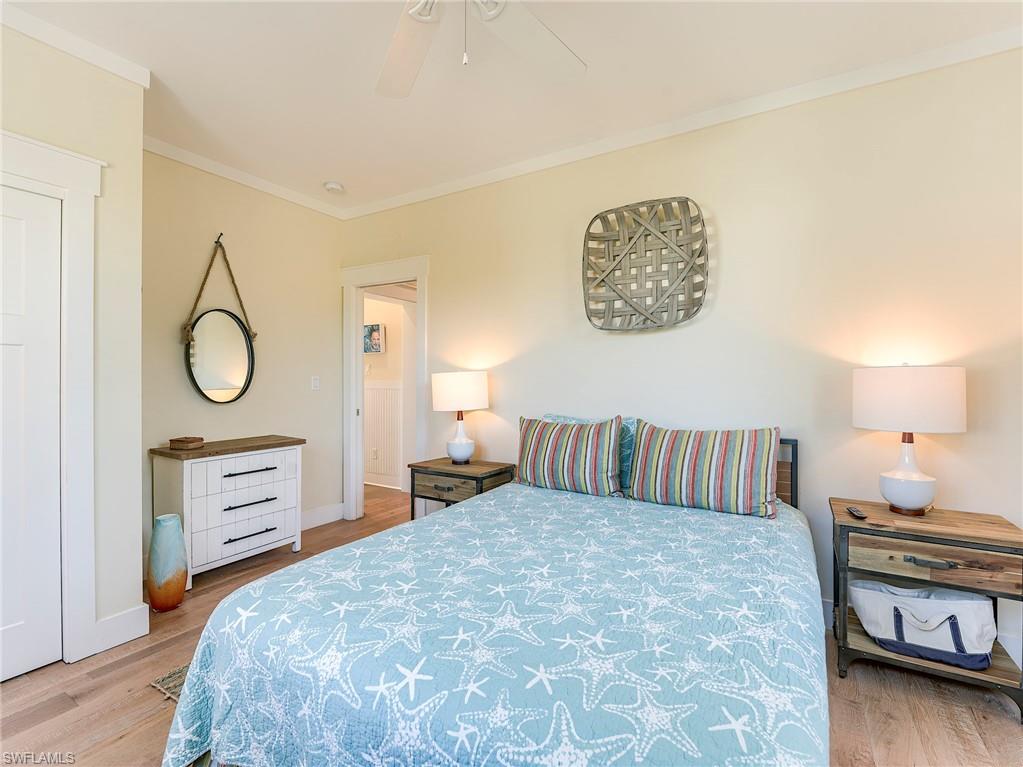 SANIBEL CENTER - Residential