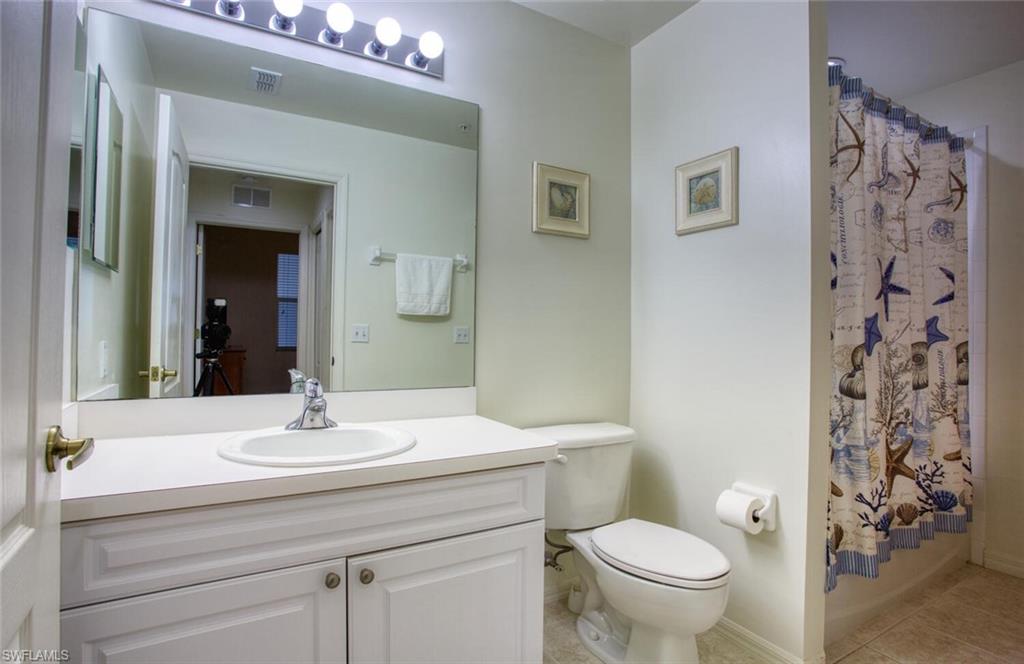 ROYAL GREENS - Residential