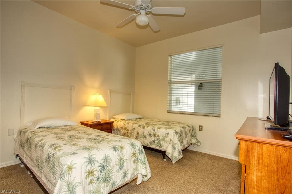 ROYAL GREENS - Residential