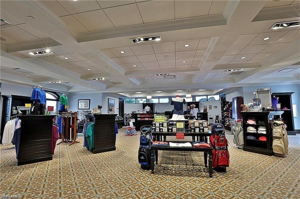 ROYAL GREENS - Residential