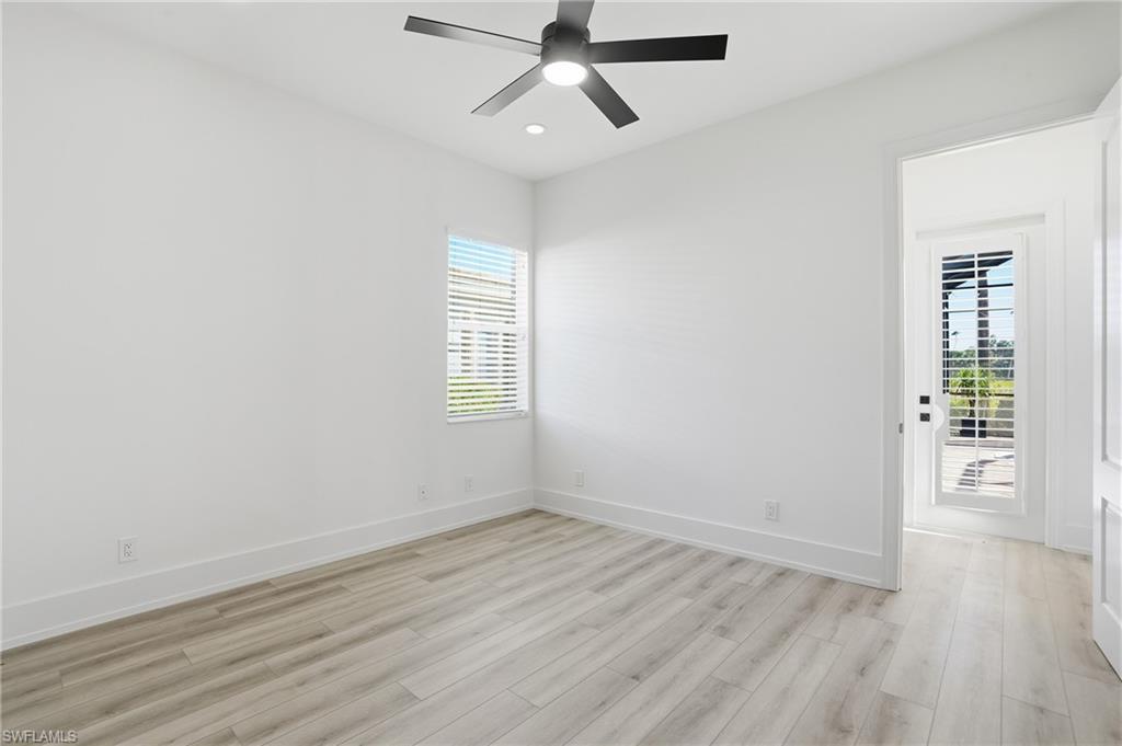 CREEKSIDE - Residential