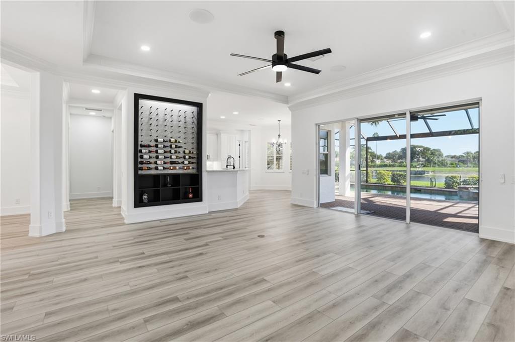 CREEKSIDE - Residential