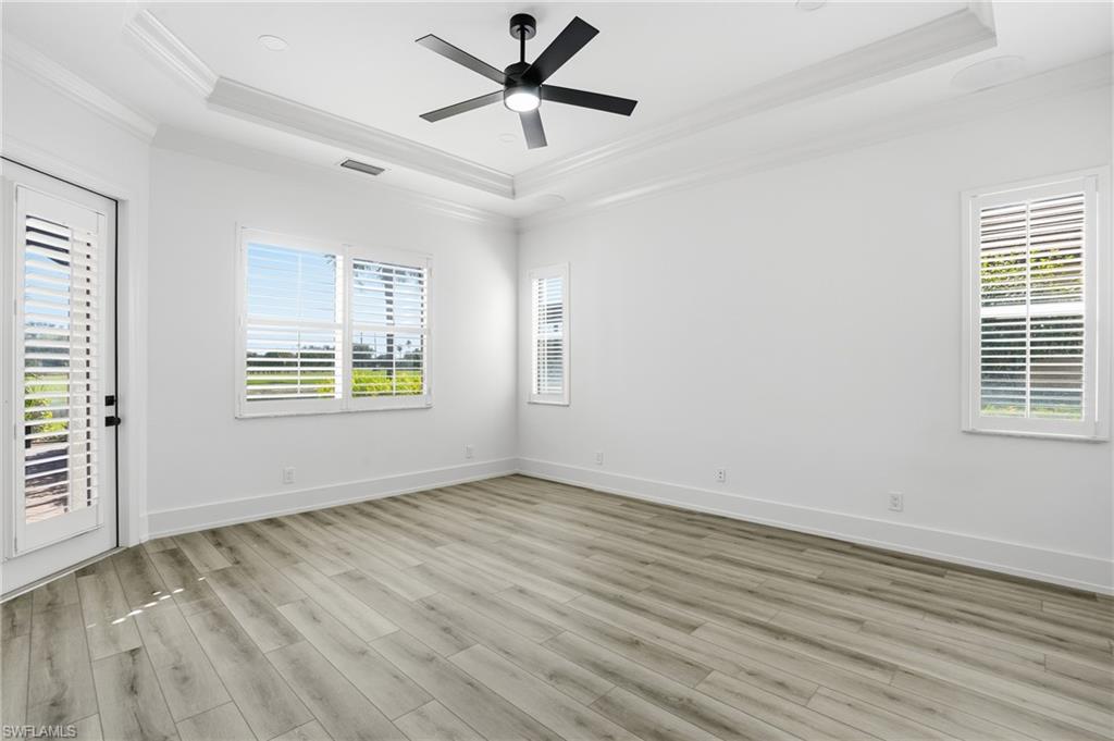 CREEKSIDE - Residential