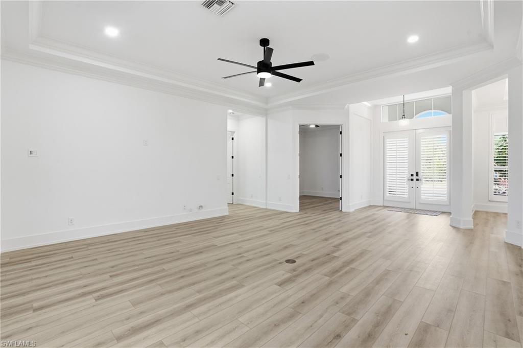 CREEKSIDE - Residential