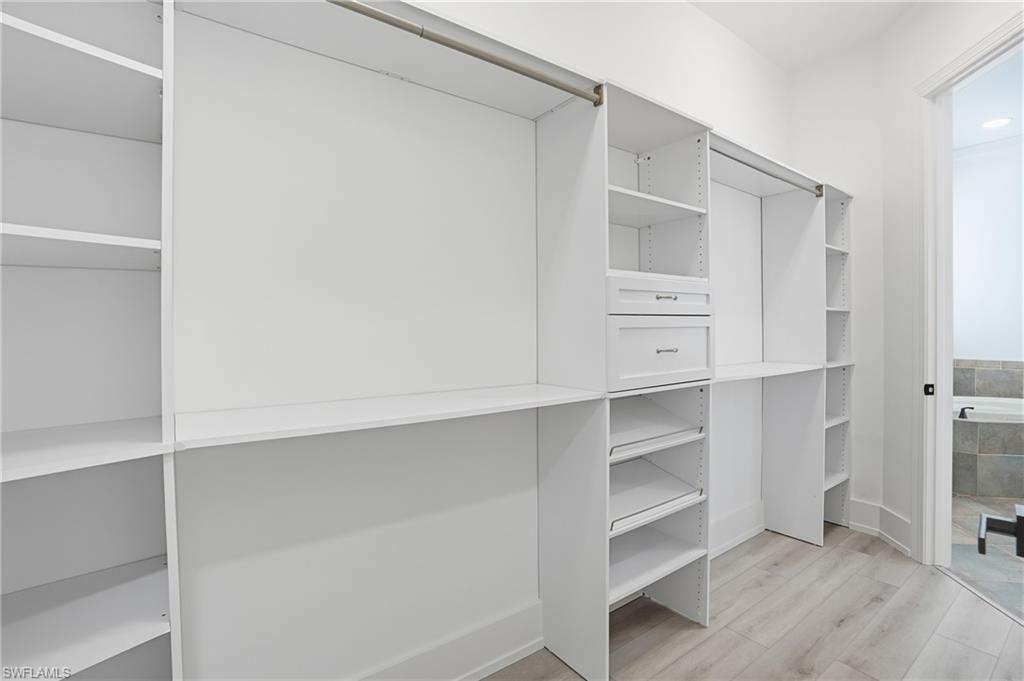 CREEKSIDE - Residential