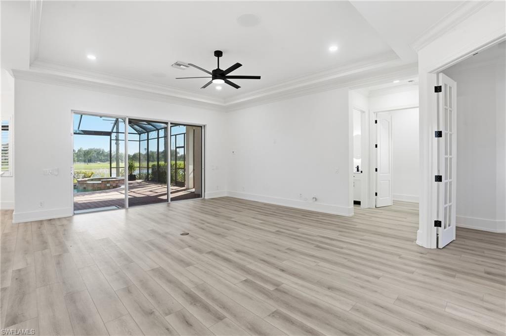 CREEKSIDE - Residential