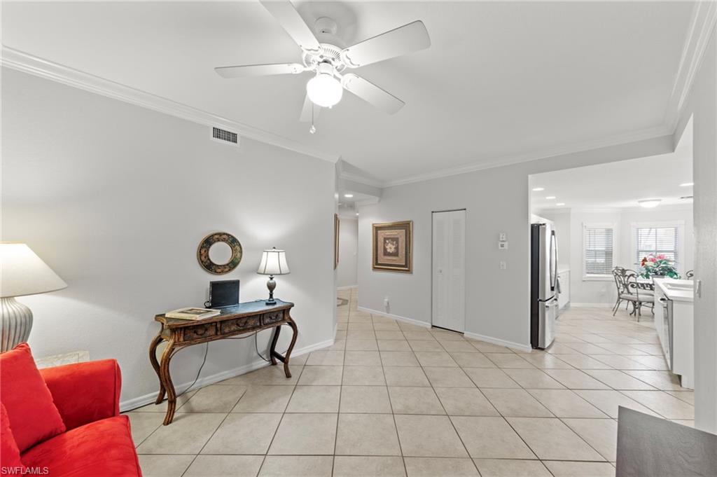 CARRIAGE HOMES AT WOODS EDGE - Residential Lease