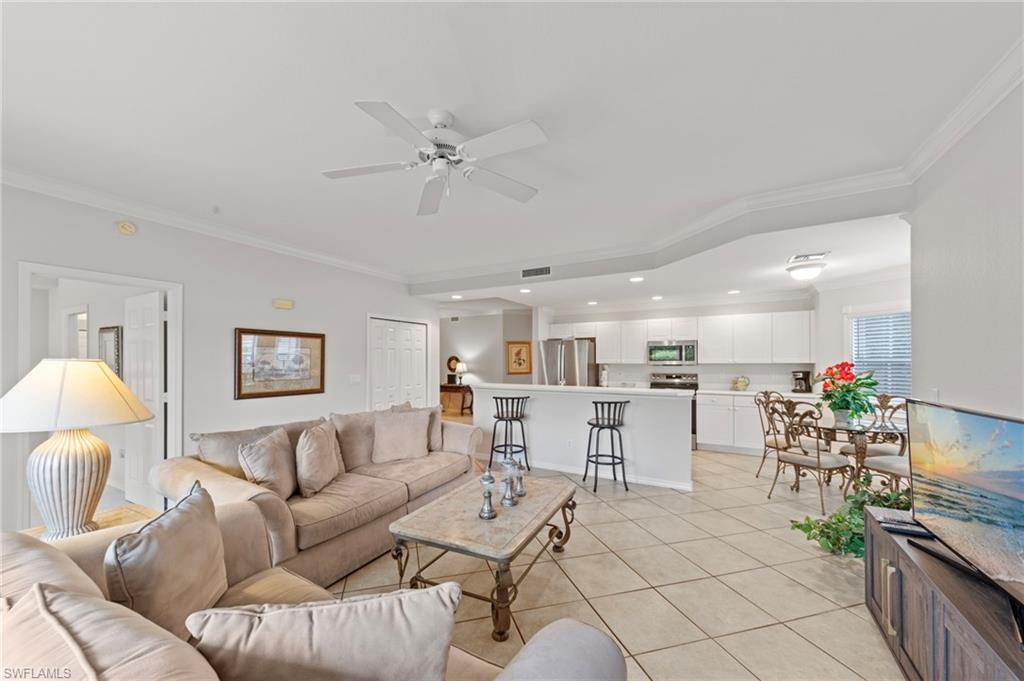 CARRIAGE HOMES AT WOODS EDGE - Residential Lease