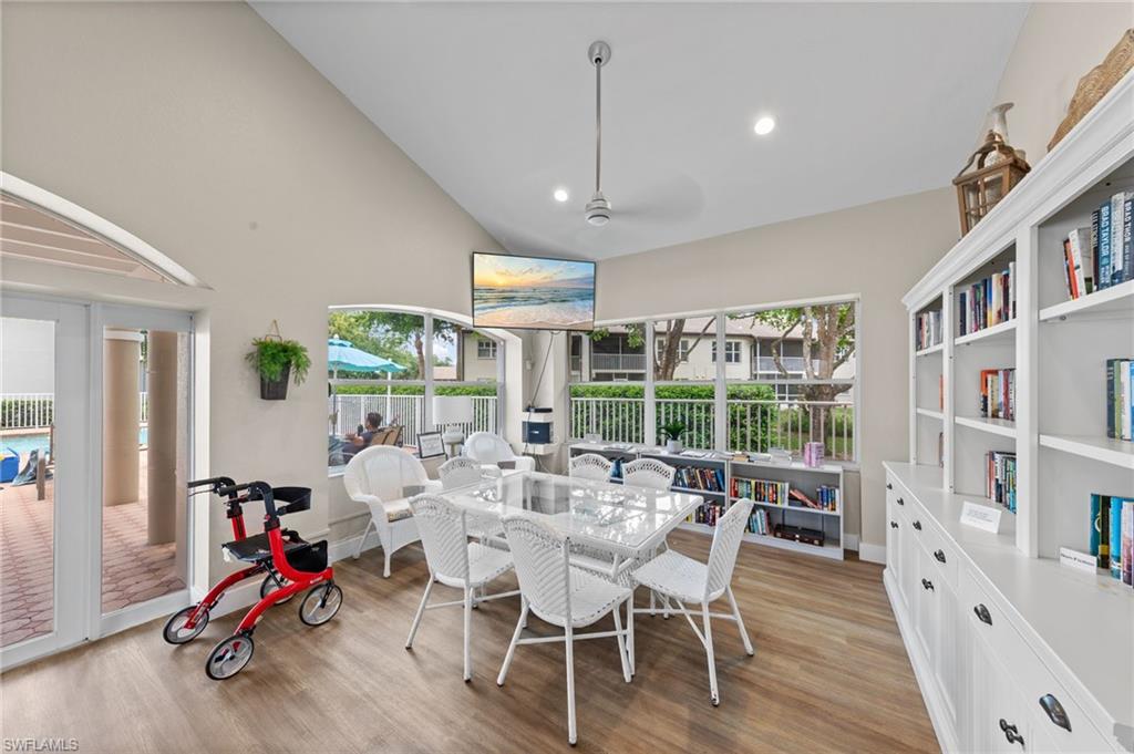 CARRIAGE HOMES AT WOODS EDGE - Residential Lease