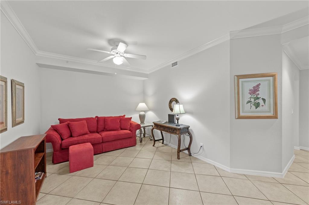 CARRIAGE HOMES AT WOODS EDGE - Residential Lease