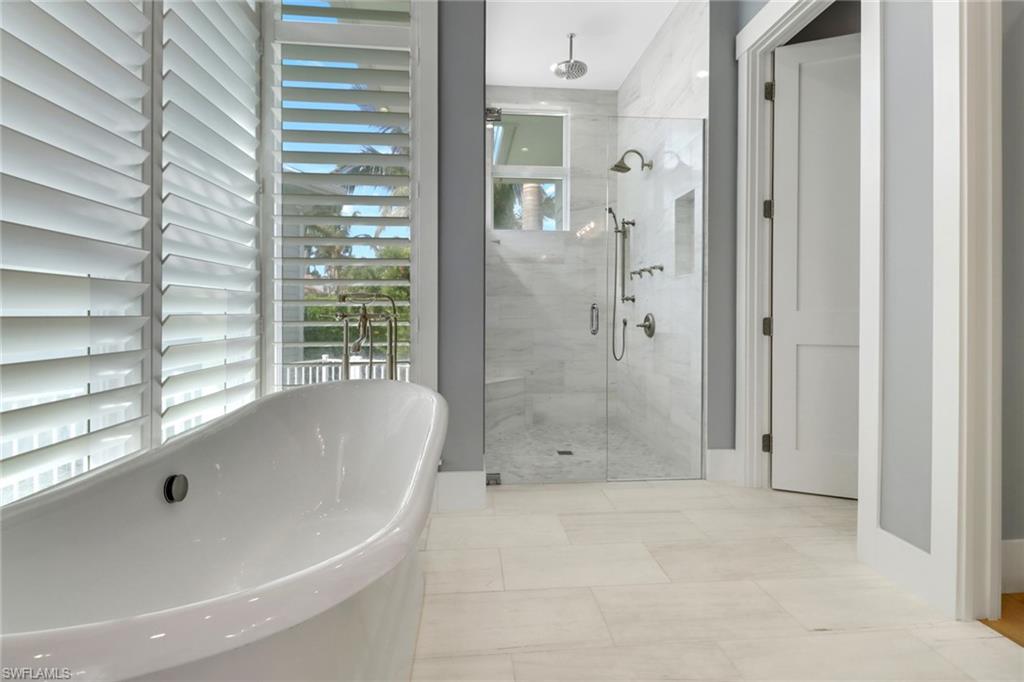 ROYAL HARBOR - Residential