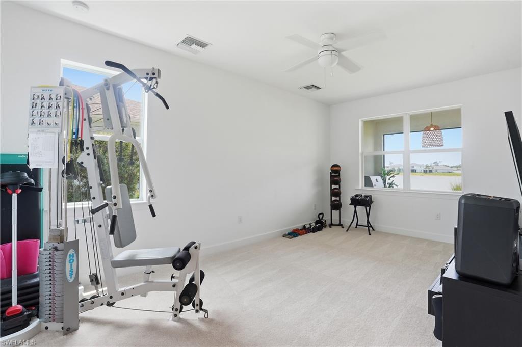 NORTHRIDGE - Residential