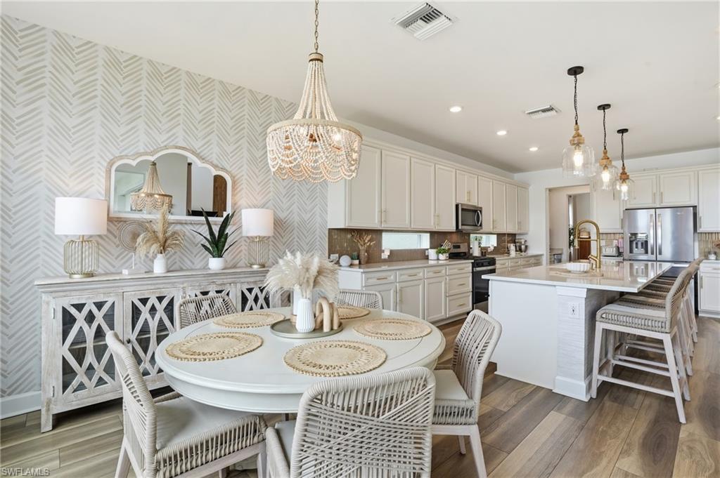 NORTHRIDGE - Residential