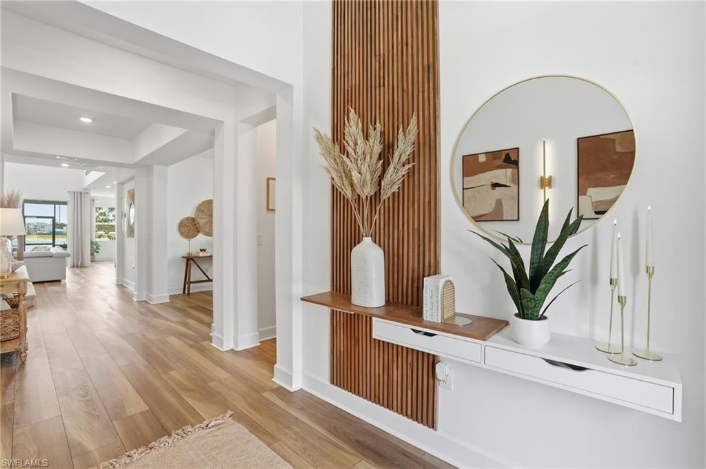 NORTHRIDGE - Residential