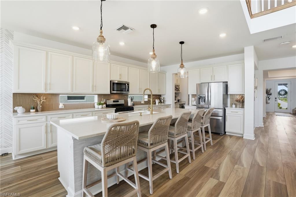 NORTHRIDGE - Residential