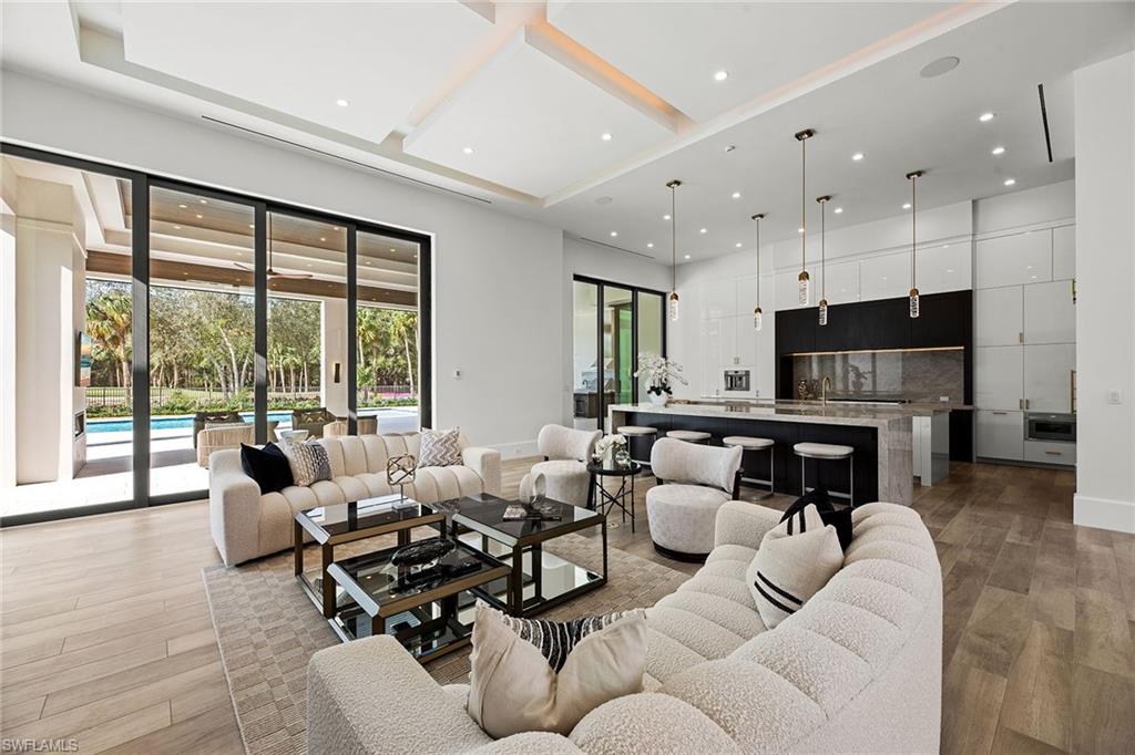 QUAIL WEST - Residential