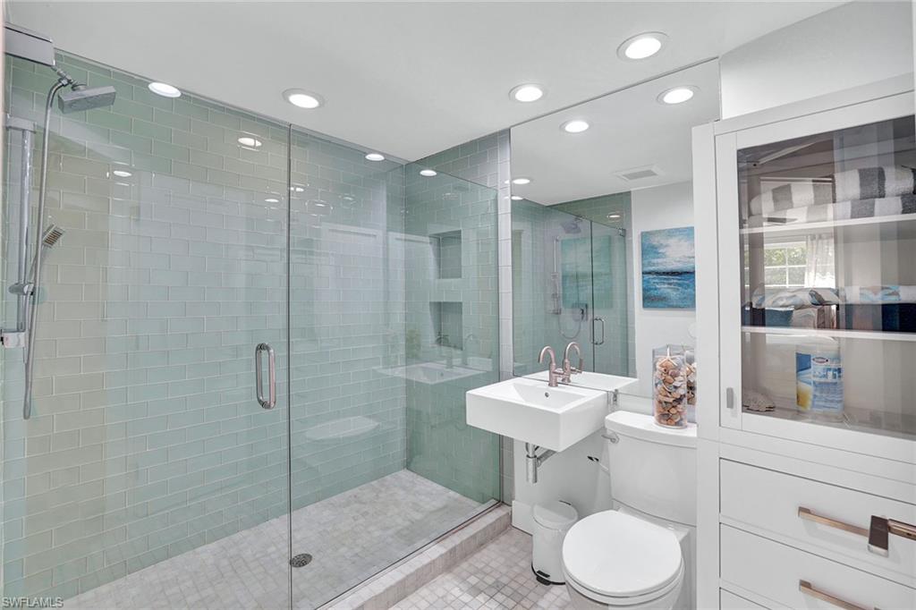 MARCO BEACH - Residential