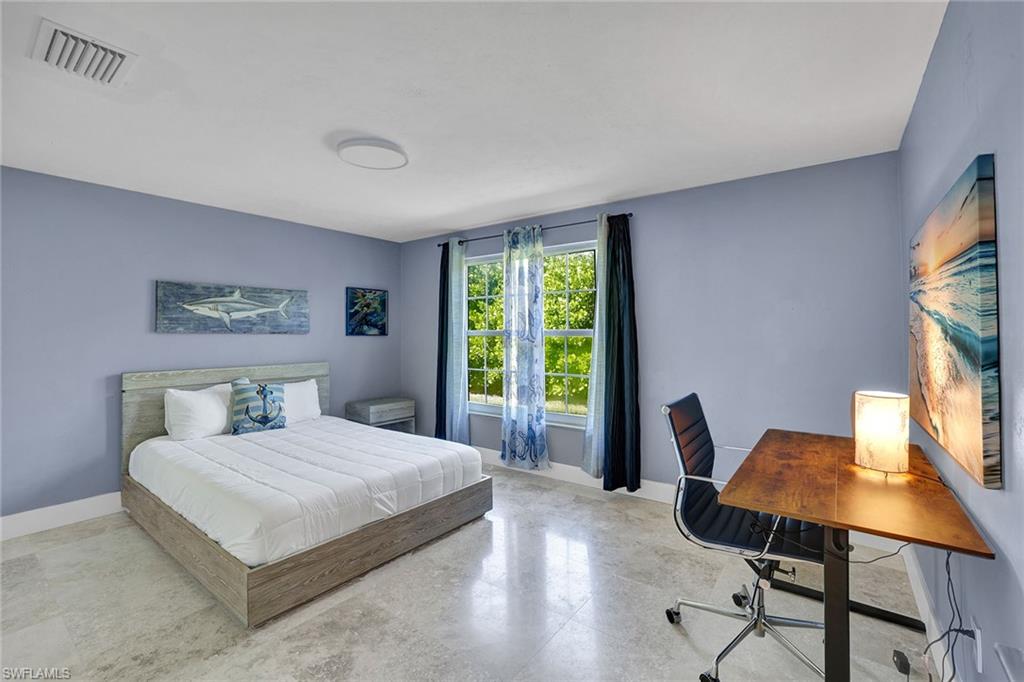 MARCO BEACH - Residential