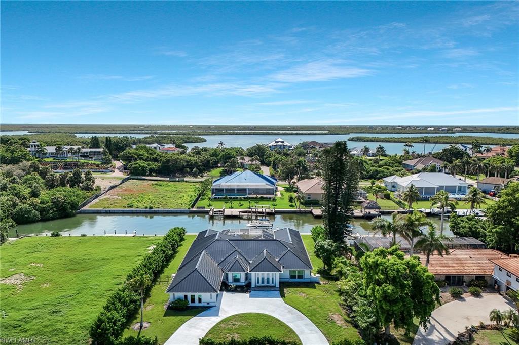 MARCO BEACH - Residential