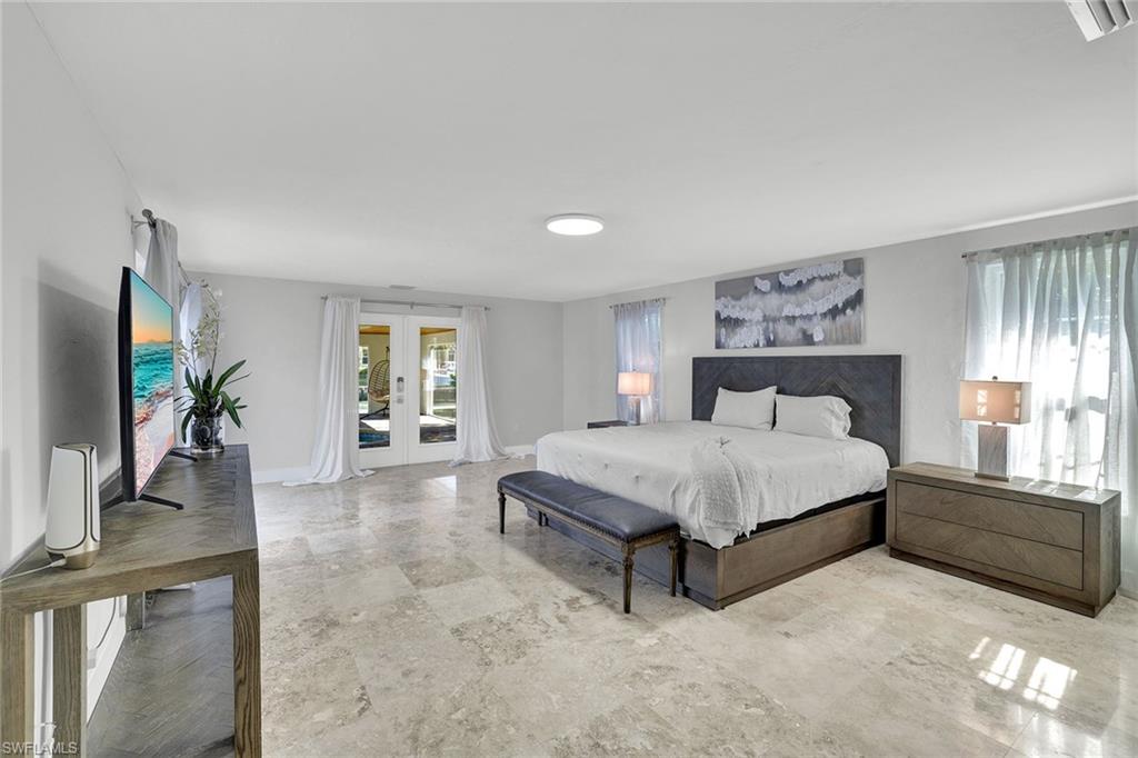 MARCO BEACH - Residential