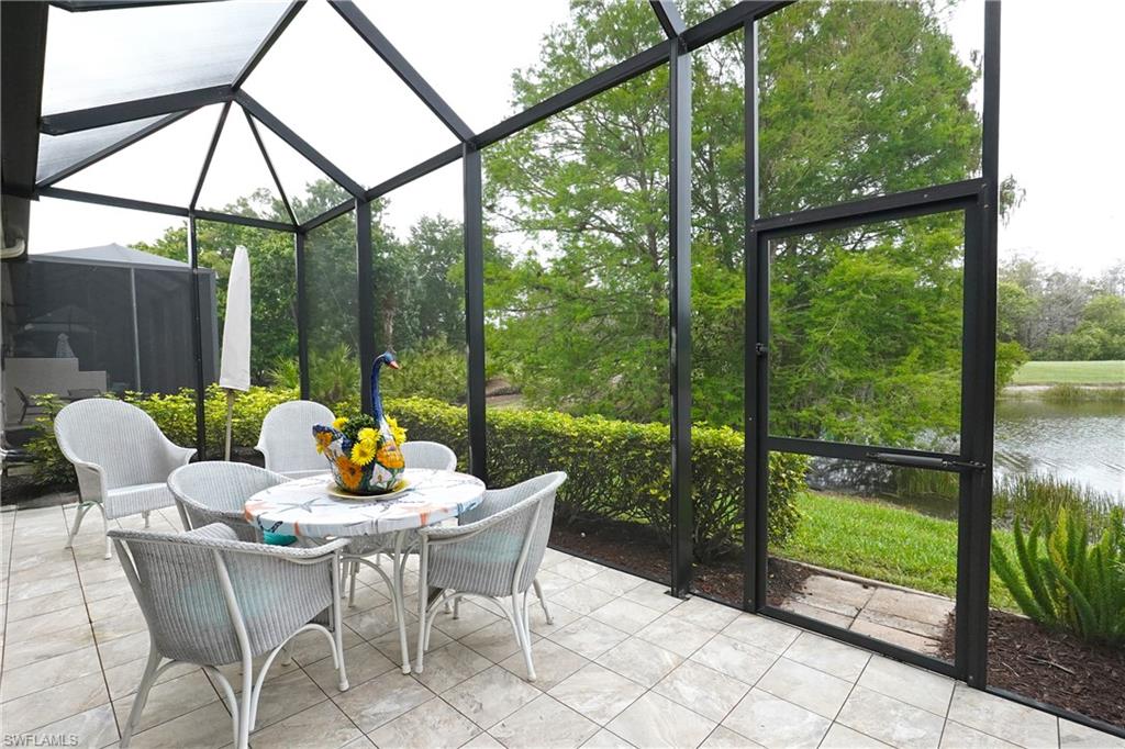 VILLAS AT OLDE HICKORY - Residential