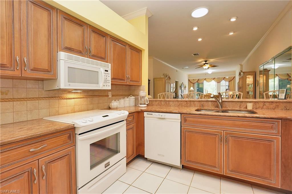 VILLAS AT OLDE HICKORY - Residential