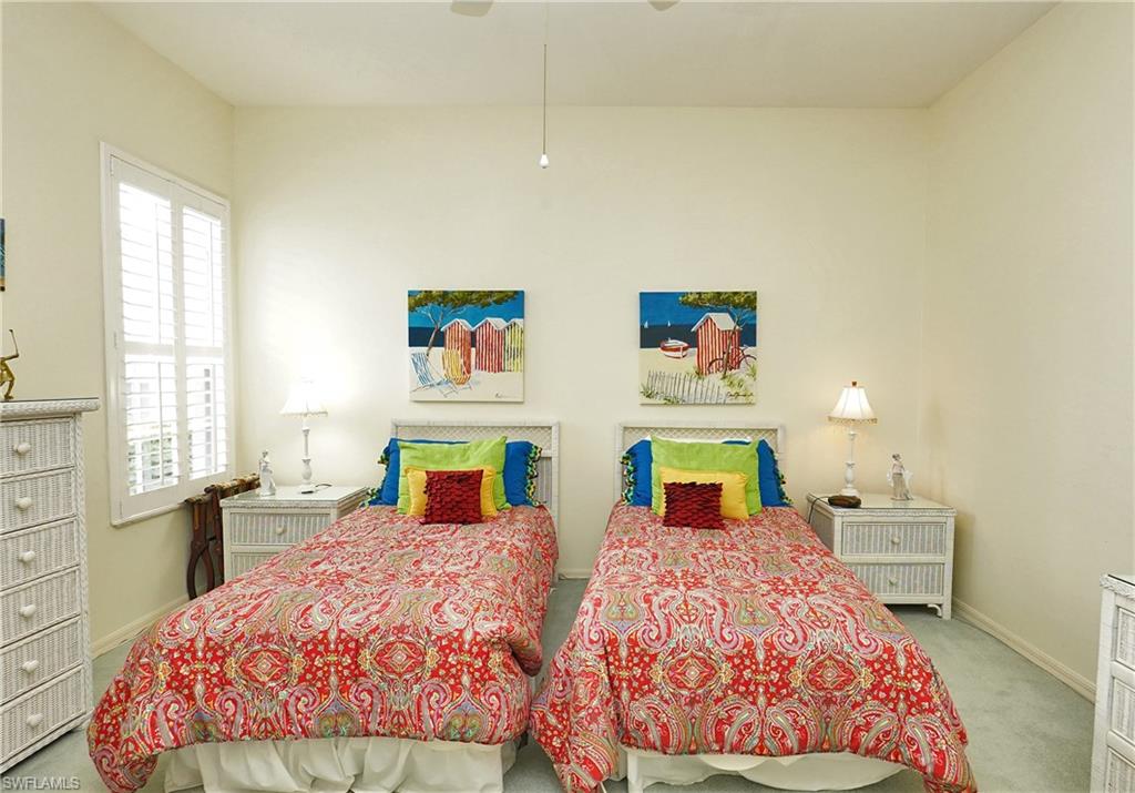 VILLAS AT OLDE HICKORY - Residential