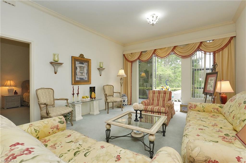 VILLAS AT OLDE HICKORY - Residential