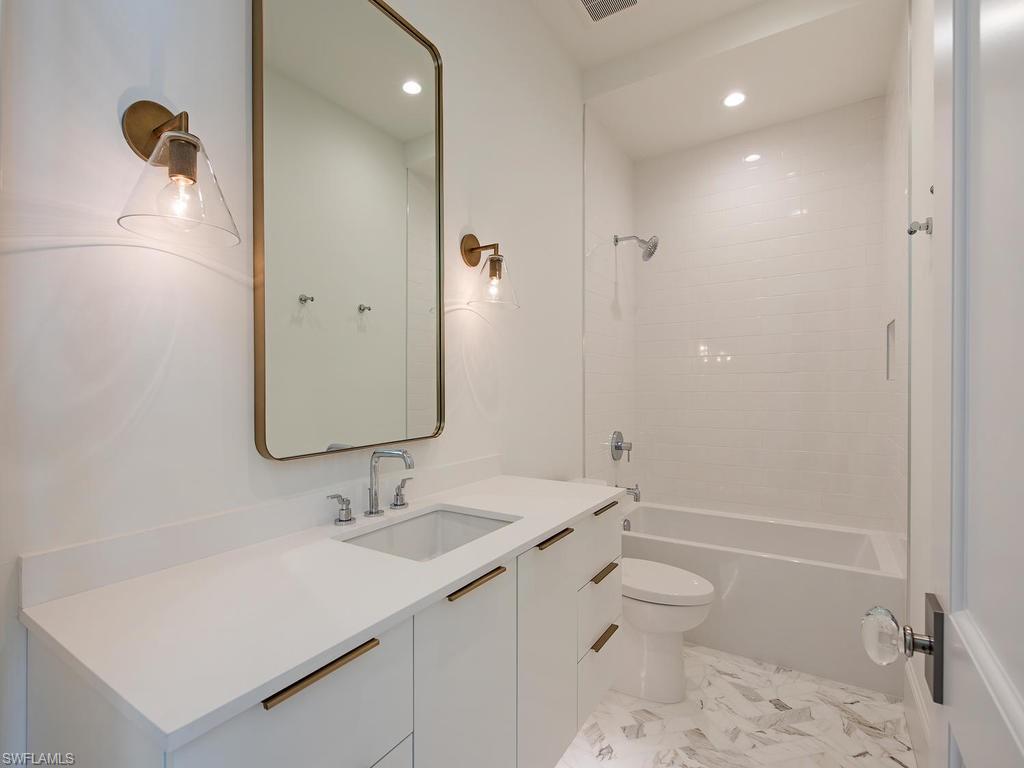 MOORINGS - Residential