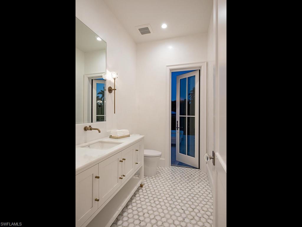 MOORINGS - Residential