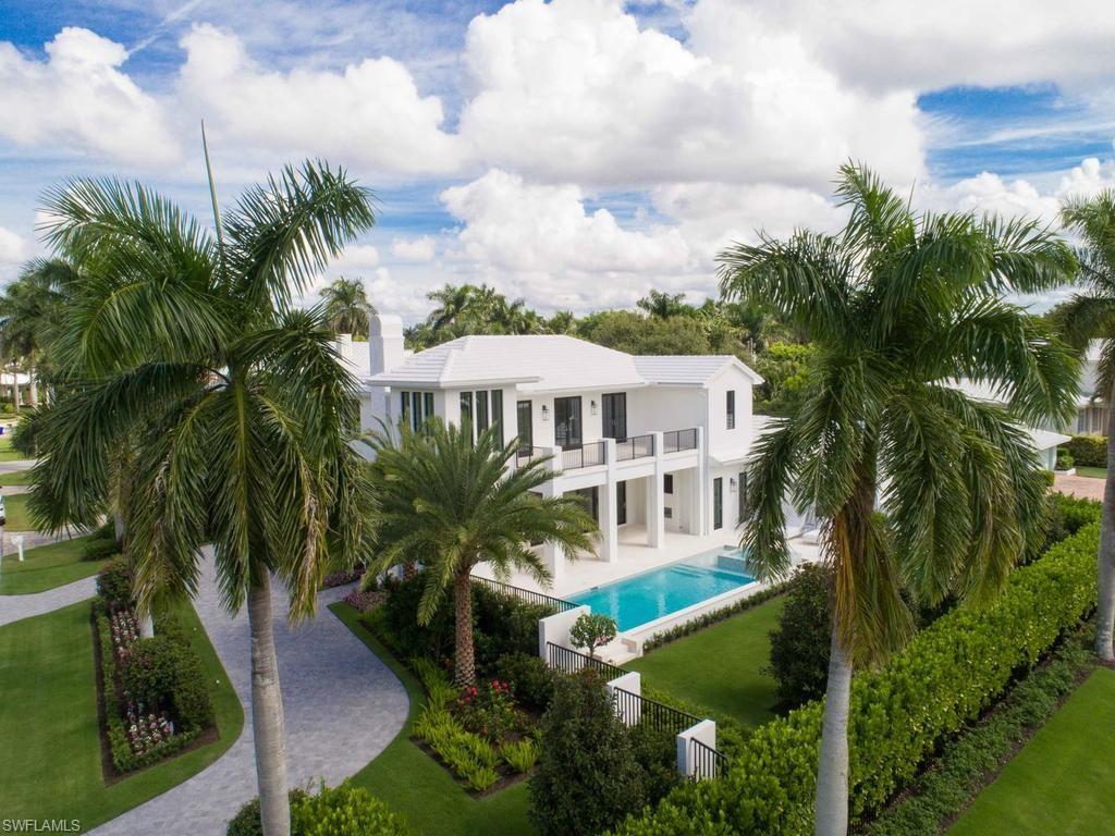 MOORINGS - Residential