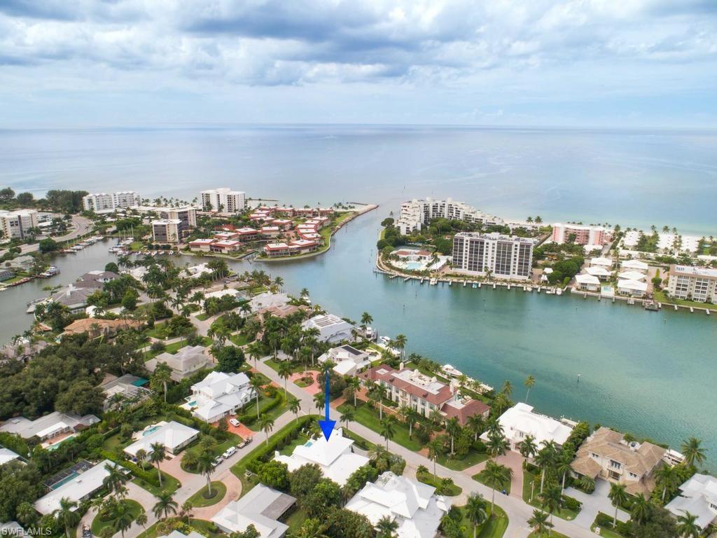 MOORINGS - Residential