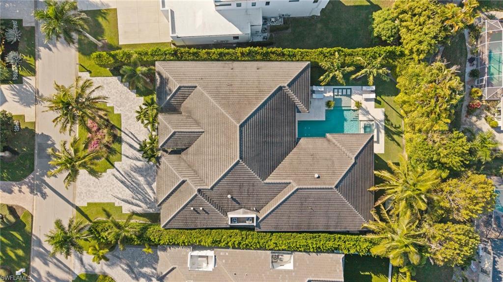 MOORINGS - Residential