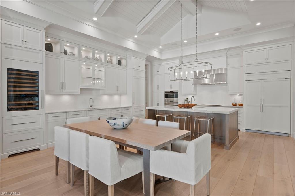 MOORINGS - Residential